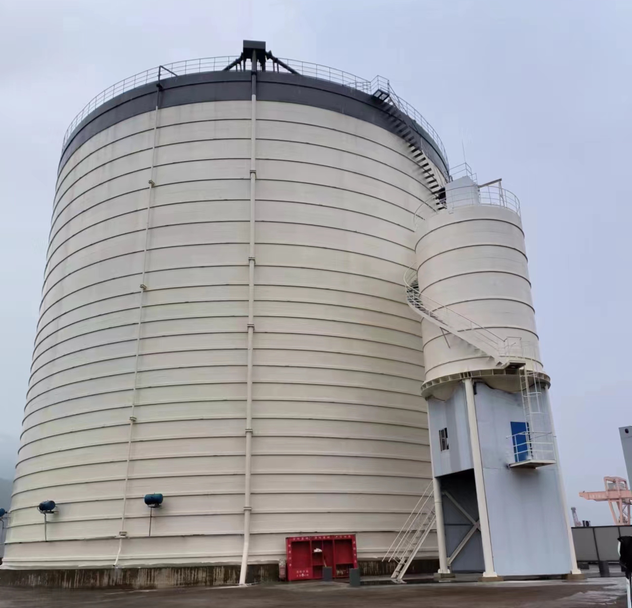 平凉10万吨水泥钢板库